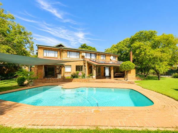 6 Bedroom House