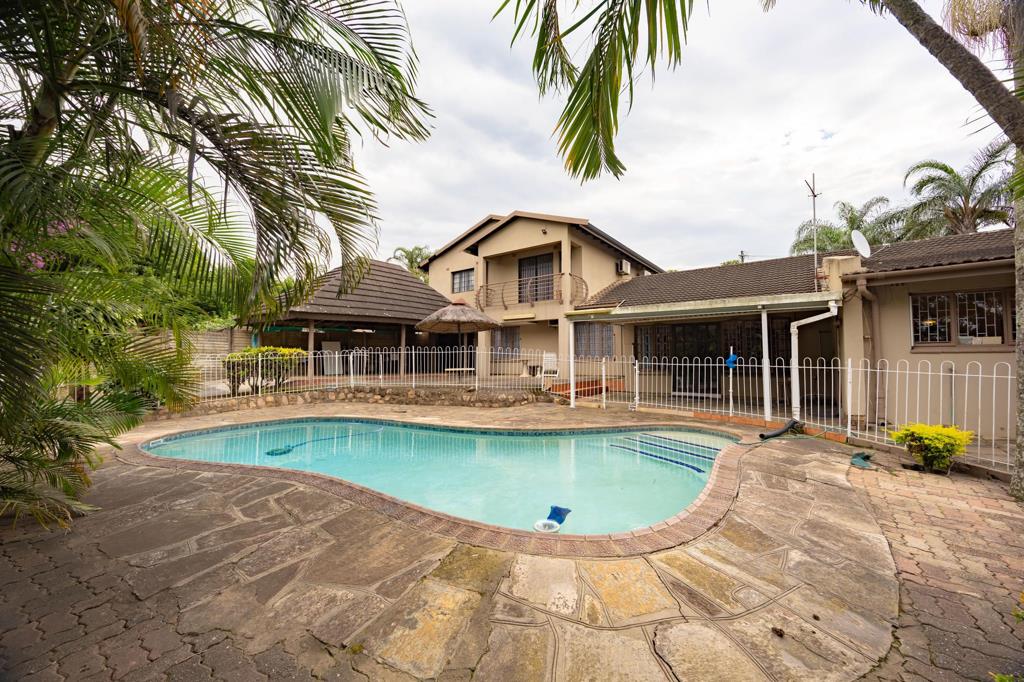 5 Bedroom House
