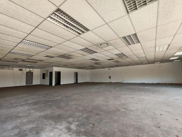 444 m² Commercial space