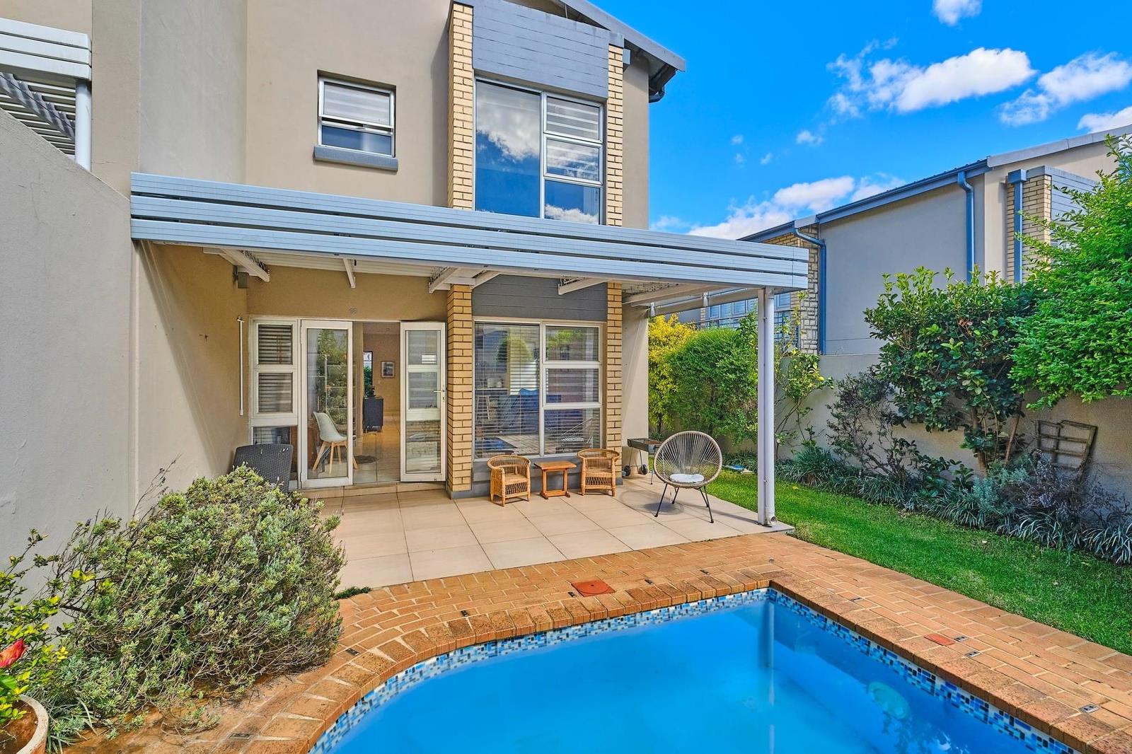 3 Bedroom Duplex in Craighall Park