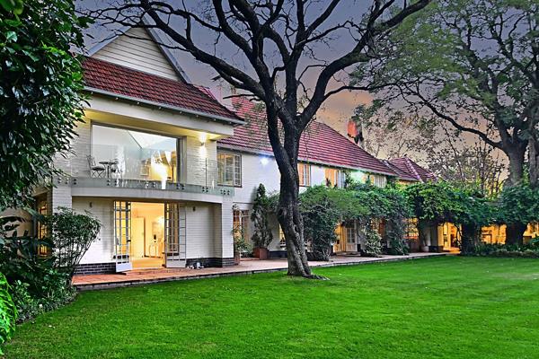 6 Bedroom House