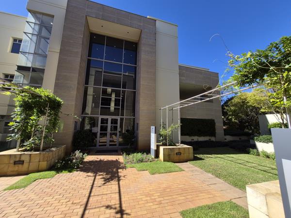1 013 m² Commercial space
