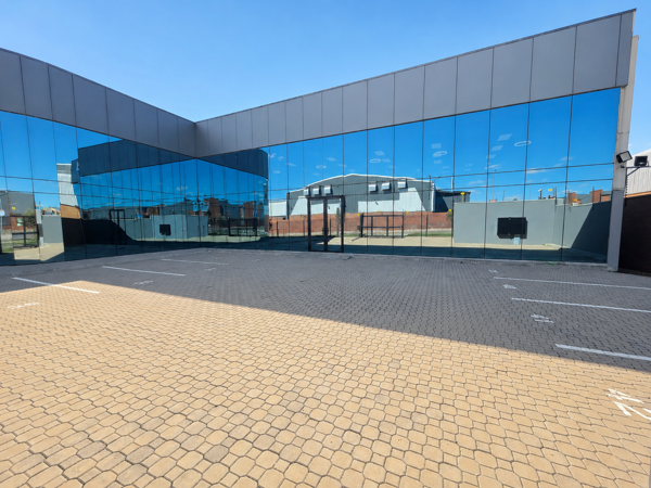 2 609 m² Industrial space