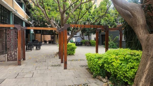 174 m² Commercial space