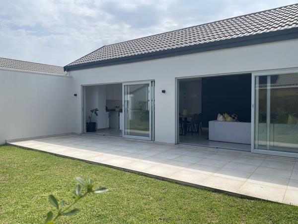 332 m² Land