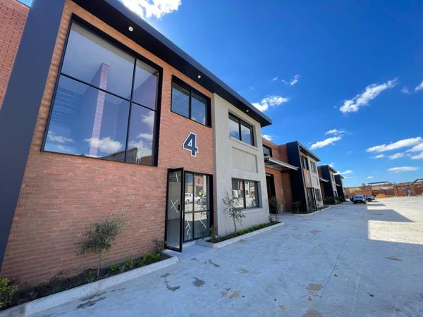 1 050 m² Industrial space