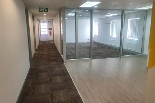 200 m² Office Space