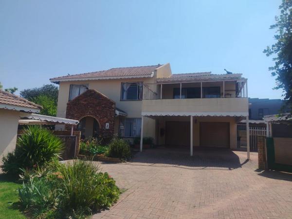 4 Bedroom Townhouse