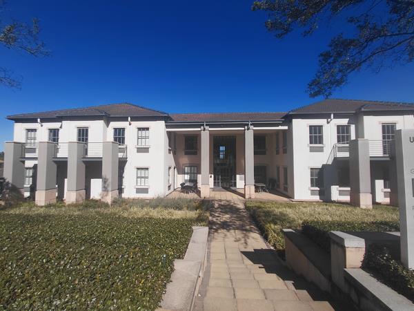 240 m² Commercial space