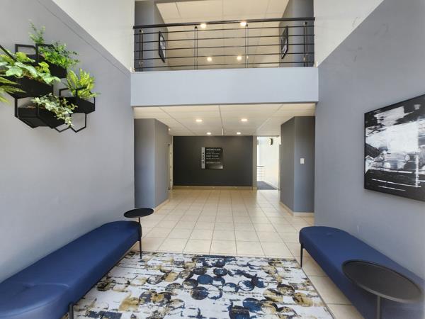 244 m² Commercial space