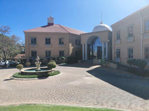 332 m² Commercial space