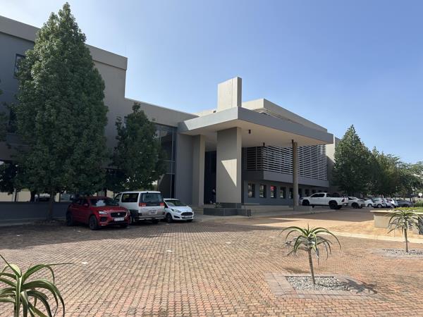 141 m² Commercial space