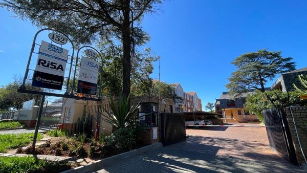 180 m² Office Space