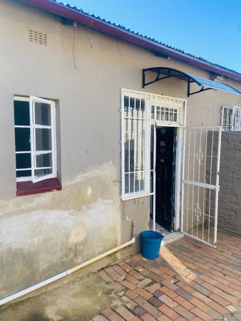 1 Bedroom Garden Cottage