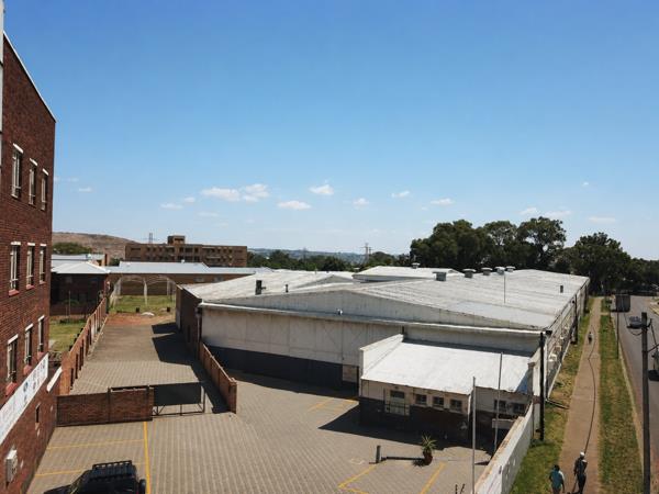 1 036 m² Industrial space