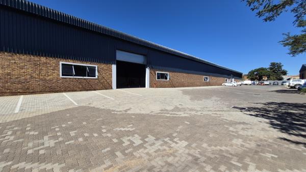2 700 m² Industrial space