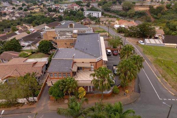 472 m² Commercial space