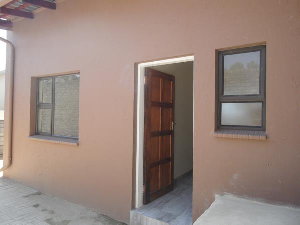 1 Bedroom Garden Cottage