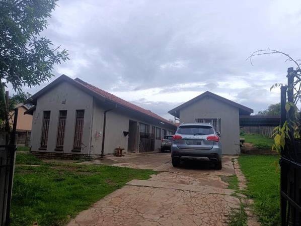 5 Bedroom House