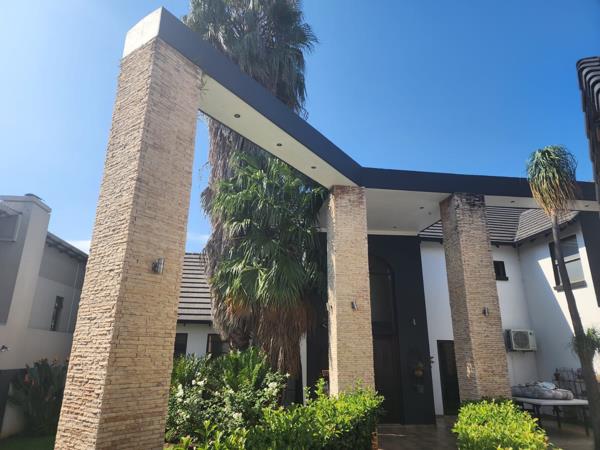 6 Bedroom House