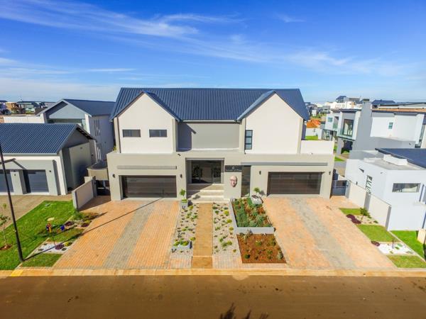 6 Bedroom Townhouse