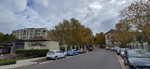 94 m² Commercial space