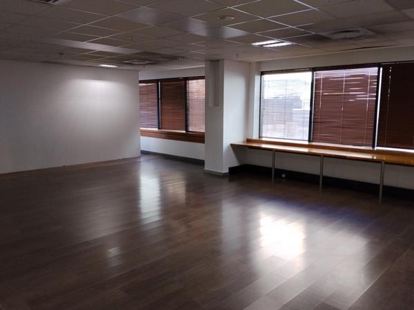 311 m² Office Space