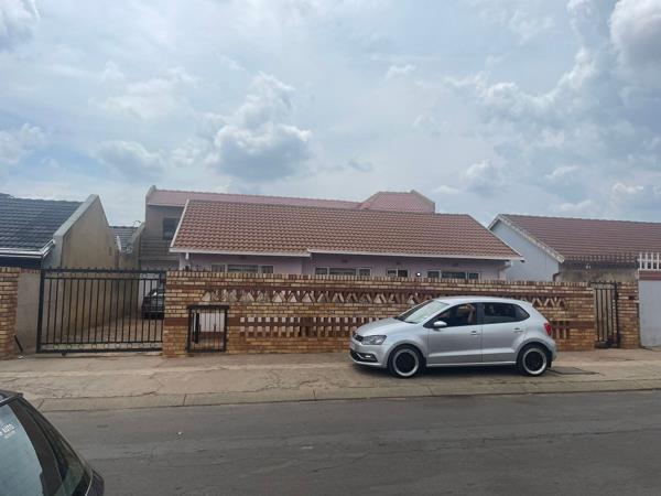 2 Bedroom House
