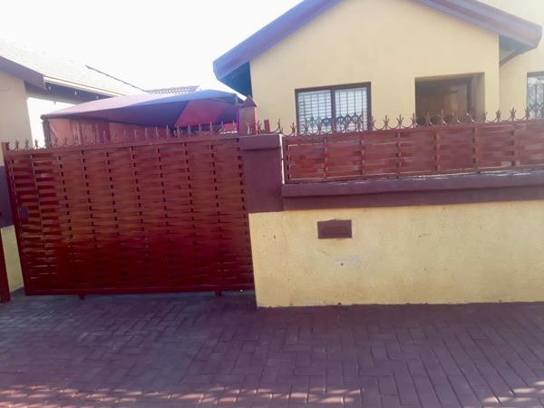 2 Bedroom House