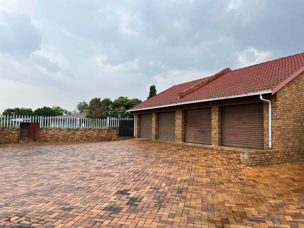 4 Bedroom Townhouse