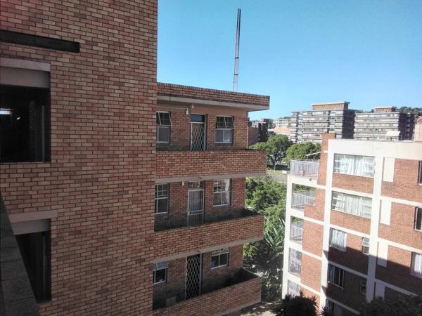 2.5 Bedroom Apartment