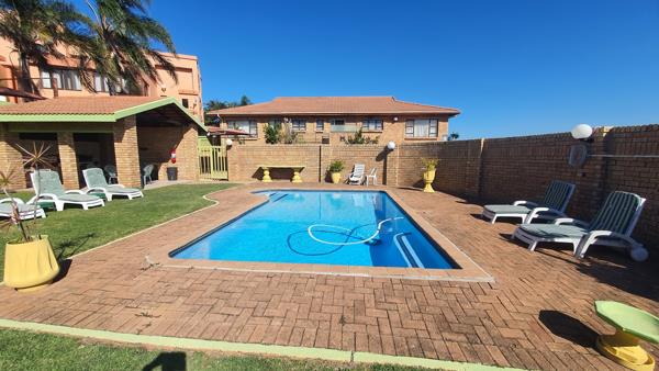 6 Bedroom House