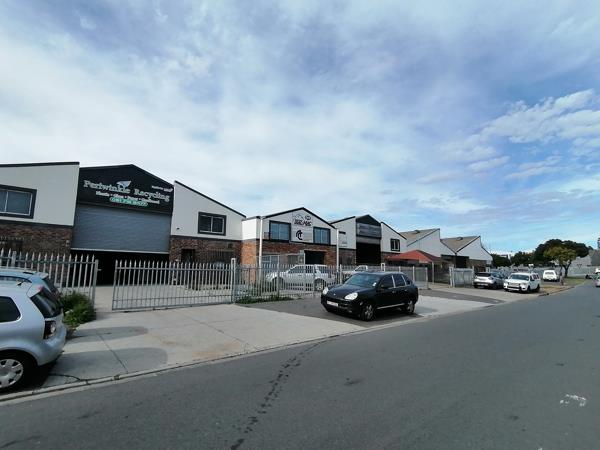 586 m² Commercial space