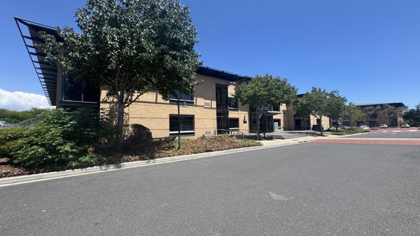 346.8 m² Commercial space