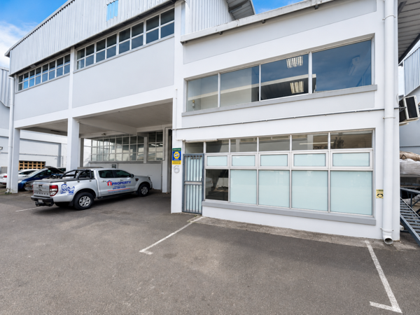 353 m² Industrial space