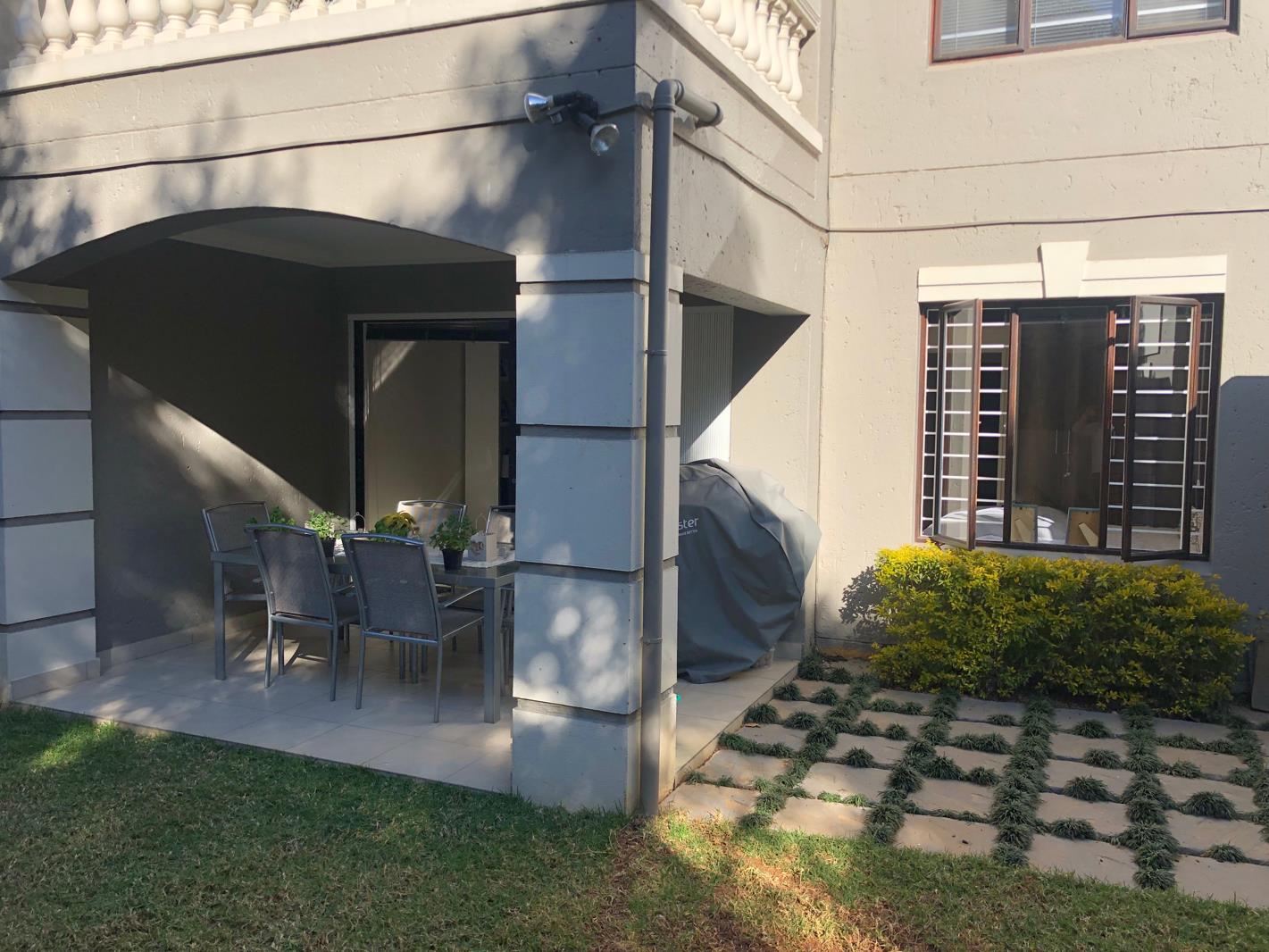 2 Bedroom Apartment in Melrose