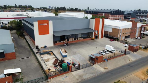 3 234 m² Industrial space