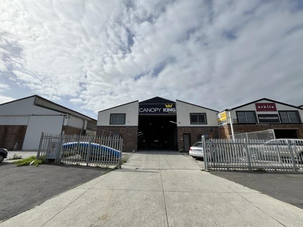 586 m² Industrial space