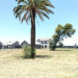 450 m² Land