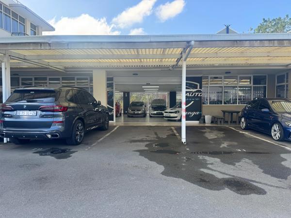 400 m² Commercial space