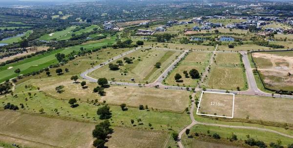 1 218 m² Land