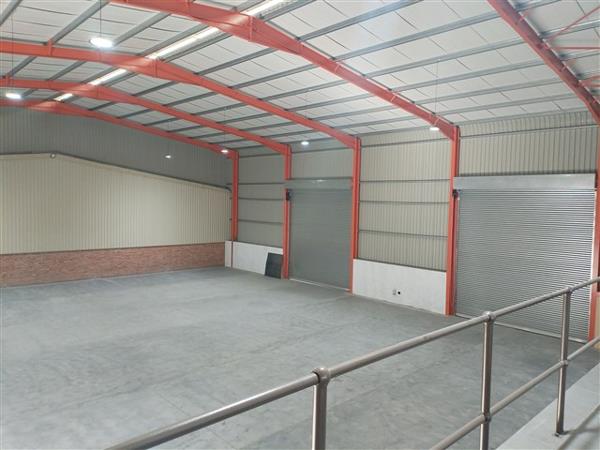 786 m² Industrial space