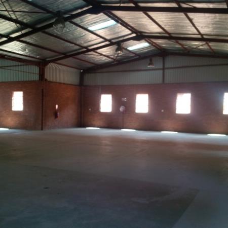 1 050 m² Industrial space