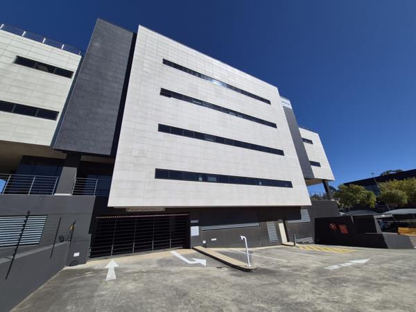 1 082 m² Commercial space