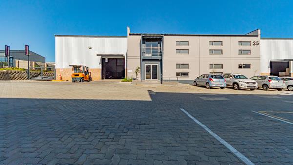 840 m² Industrial space