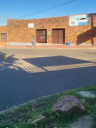 300 m² Commercial space