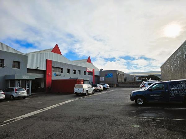 654 m² Industrial space