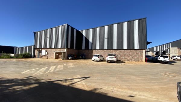 1 300 m² Industrial space