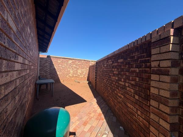 2 Bedroom Simplex