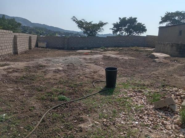 960 m² Land
